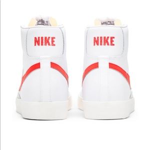 Nike women’s Blazer Mid '77 Vintage 'Habanero Red'